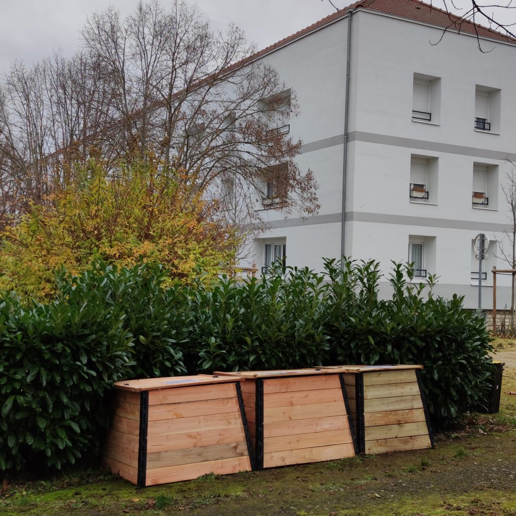 Composteurs partagés situés au quartier Saint-Laurent à Cosne-Cours-sur-Loire